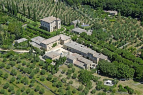 Apartment in Sovicille with garden furniture, Sovicille